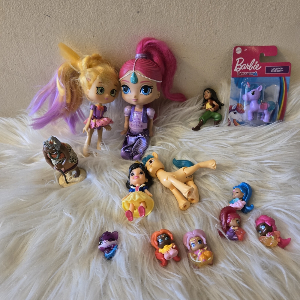 Barbie Dreamtopia Doll Set with Pink and Yellow Hair